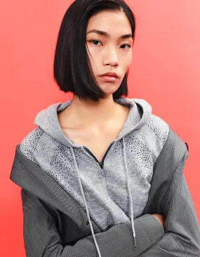 Cardigan gris à capuche détails bijoux femme