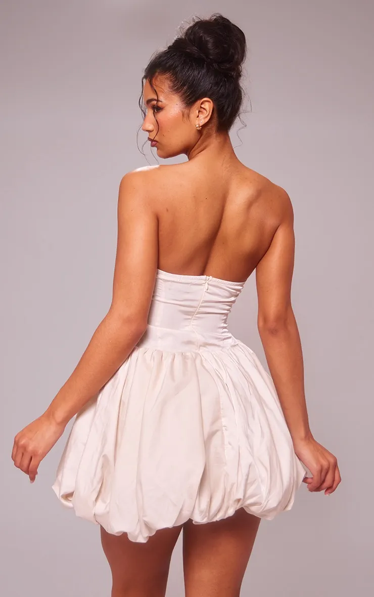 Mini-robe bustier bouffante crème à corset