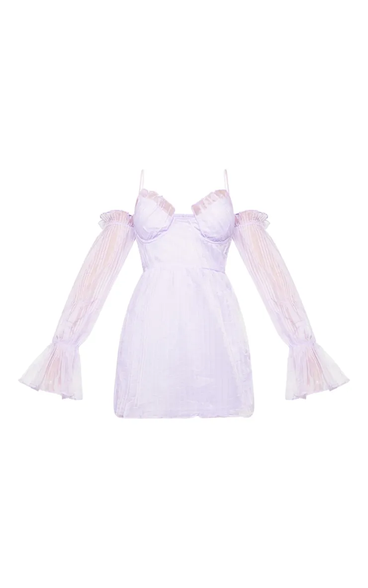 Petite Mini robe plissée lilas à épaules dénudées